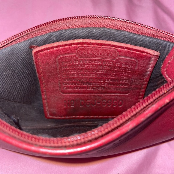 ~ Vintage coach burgundy wallet/make up bag~ - Picture 3 of 4